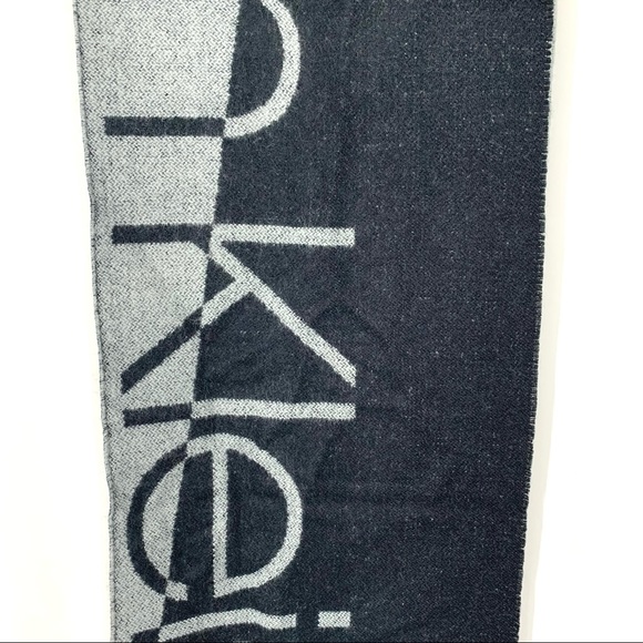 Calvin Klein Black & Gray Color Block Spellout Tassel Fringe Knit Scarf New Nwt - Picture 3 of 14